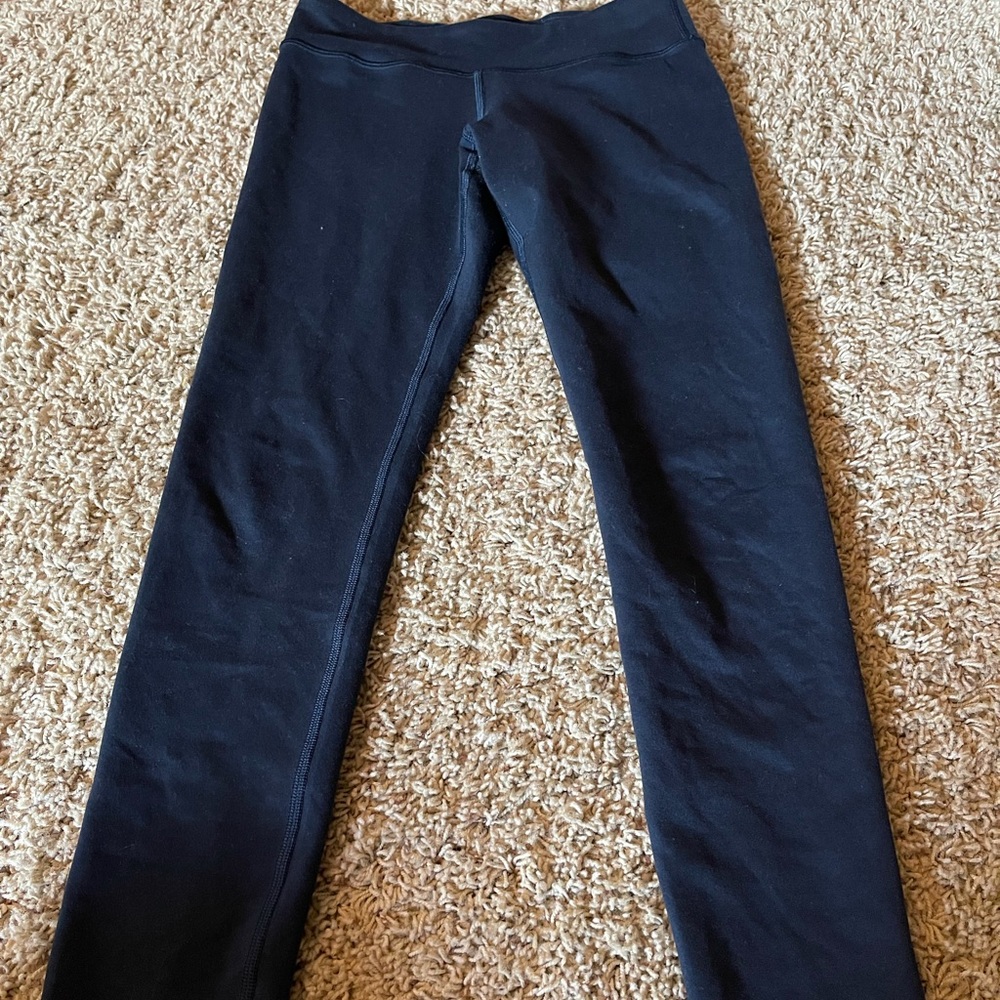 Navy ivivva leggings